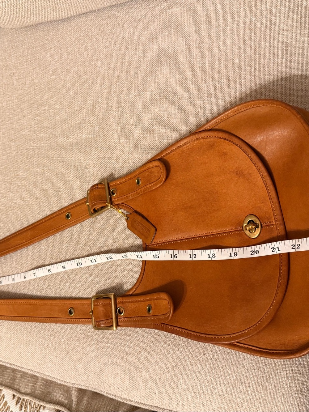 VTG 70s Coach Crescent Saddle Bag New York Pre Serial # Saddle Classic RARE - Picture 9 of 11